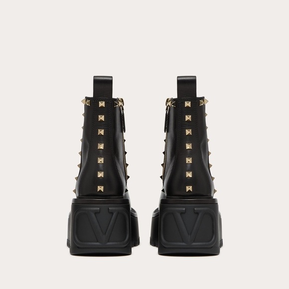 Valentino Garavani Black Leather V logo uniqueform calfskin ankle boots EU 37.5 - Picture 3 of 13